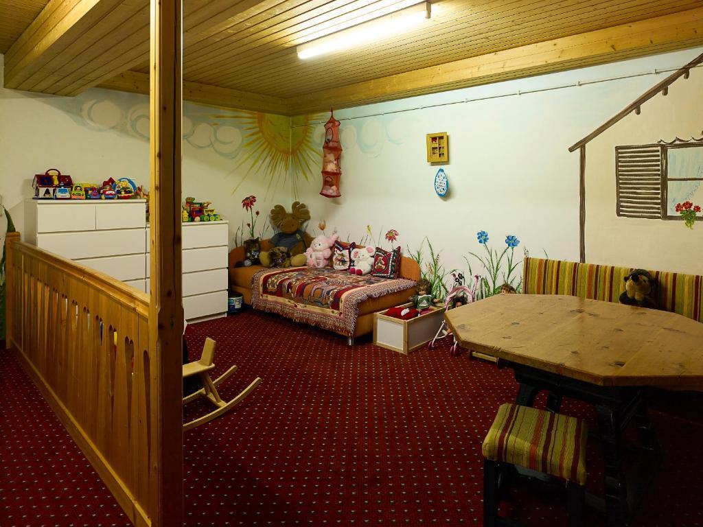 לך אם ארלברג Appartementhaus Holiday מראה חיצוני תמונה