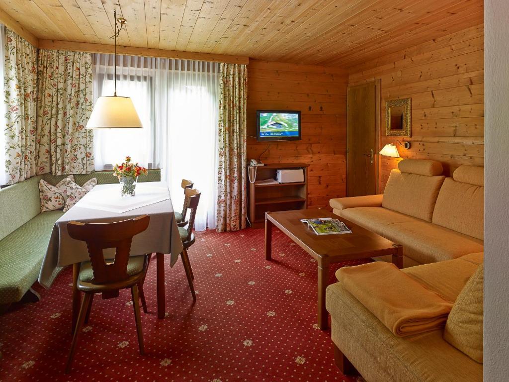 לך אם ארלברג Appartementhaus Holiday מראה חיצוני תמונה