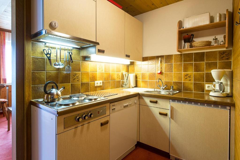 לך אם ארלברג Appartementhaus Holiday מראה חיצוני תמונה