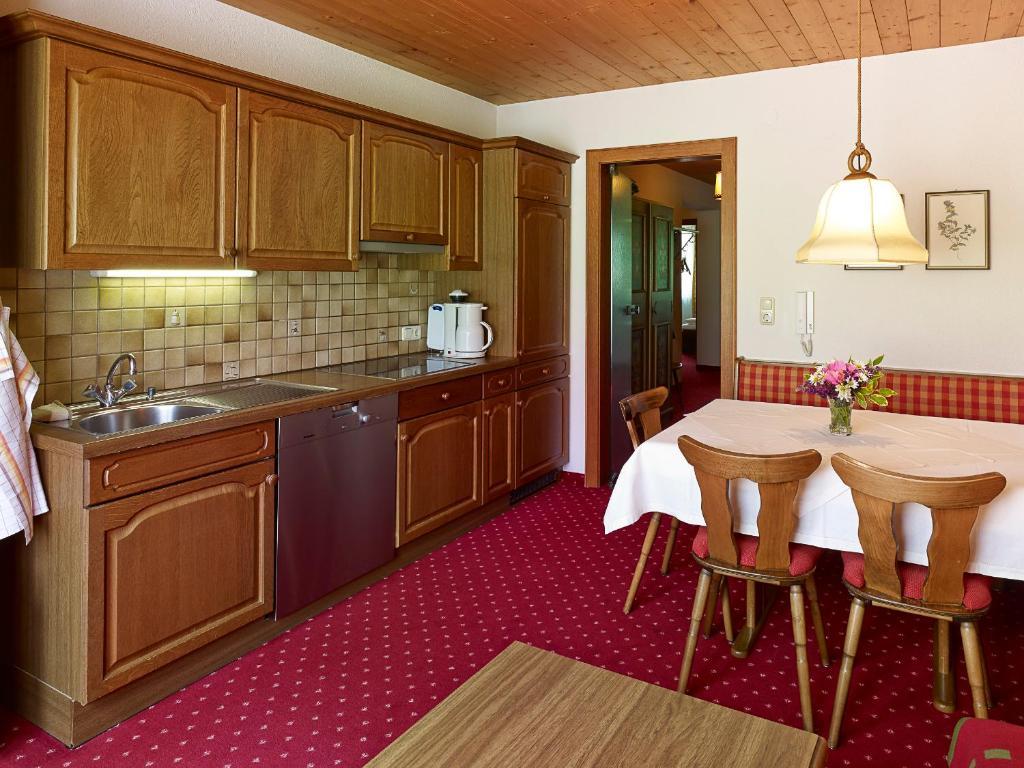 לך אם ארלברג Appartementhaus Holiday מראה חיצוני תמונה
